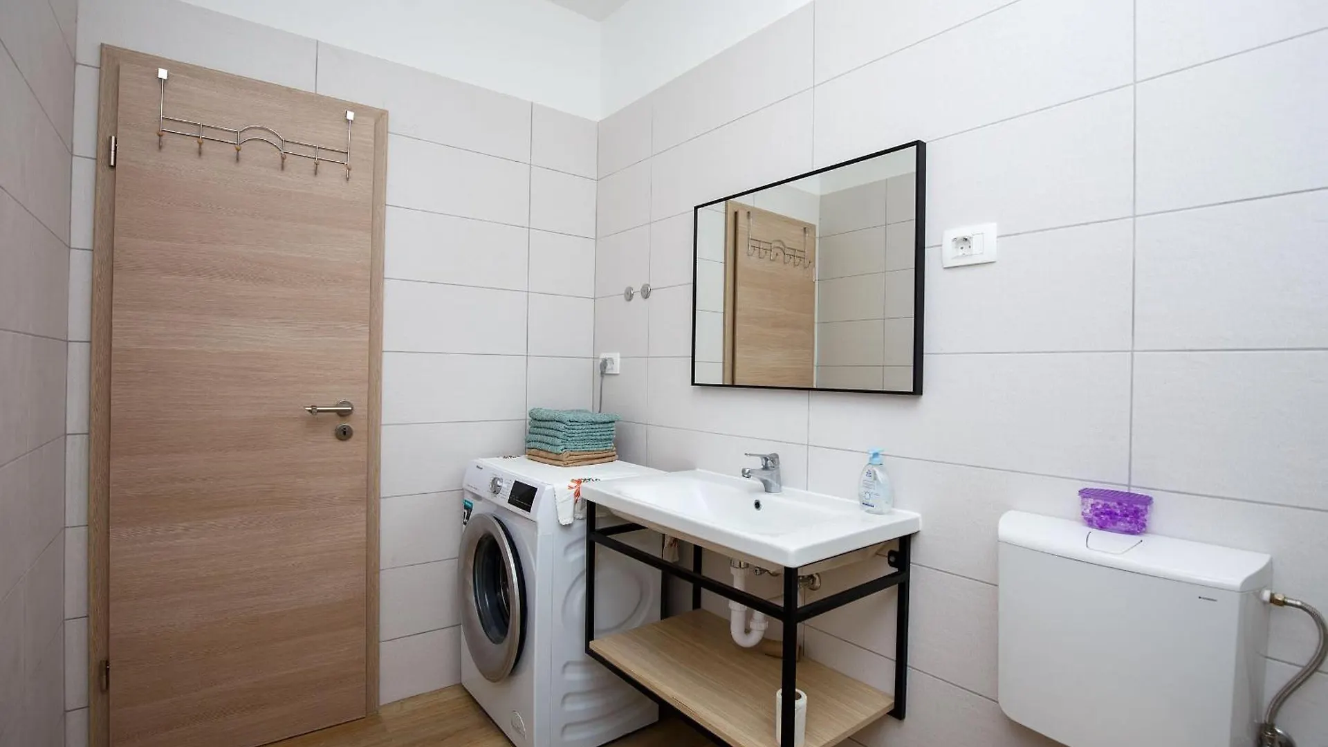 Beachfront Apartments Pag Паг