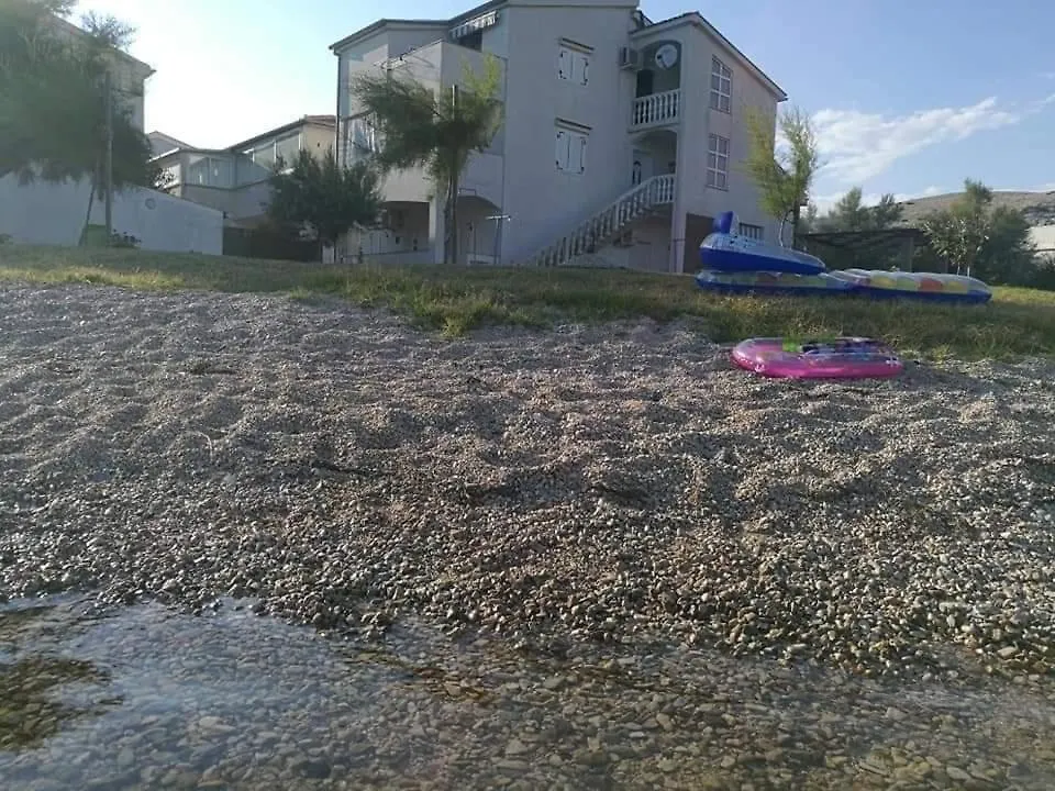 Beachfront Apartments Pag Pag Town